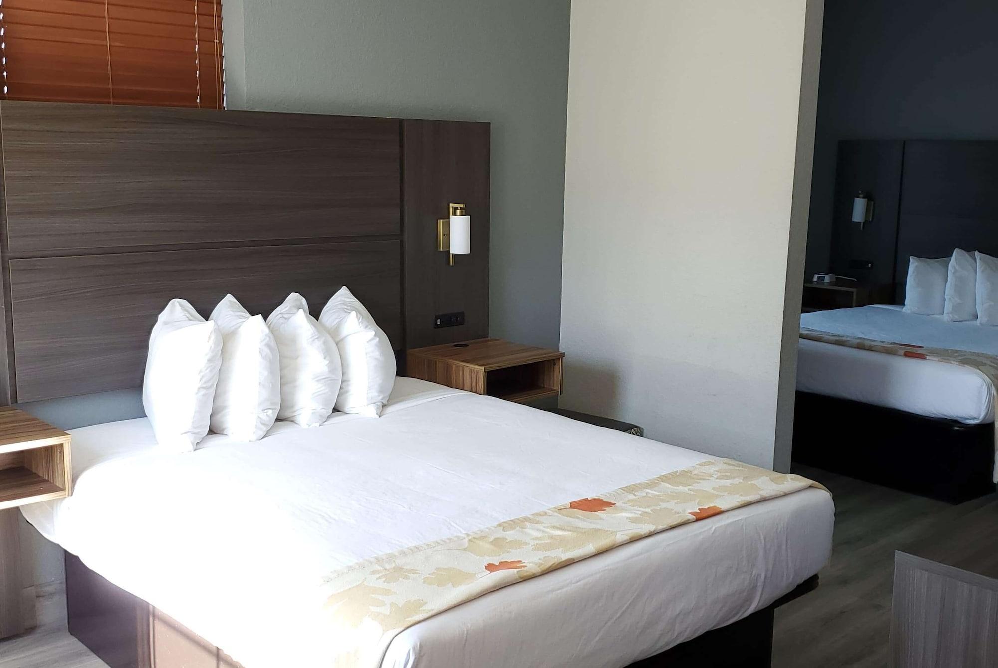 Hawthorn Extended Stay By Wyndham Panama City Beach Upper Grand Lagoon Exterior photo