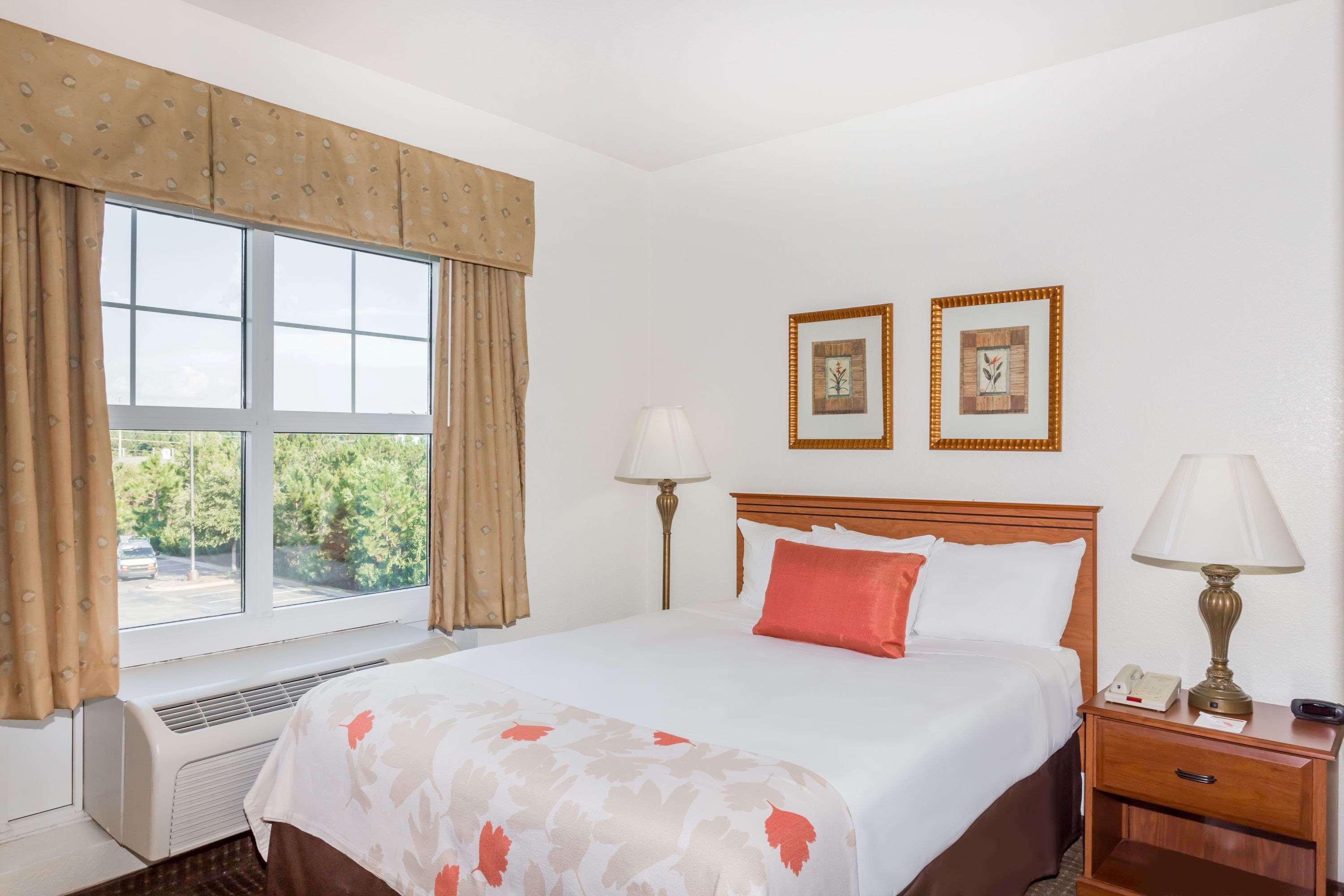 Hawthorn Extended Stay By Wyndham Panama City Beach Upper Grand Lagoon Exterior photo