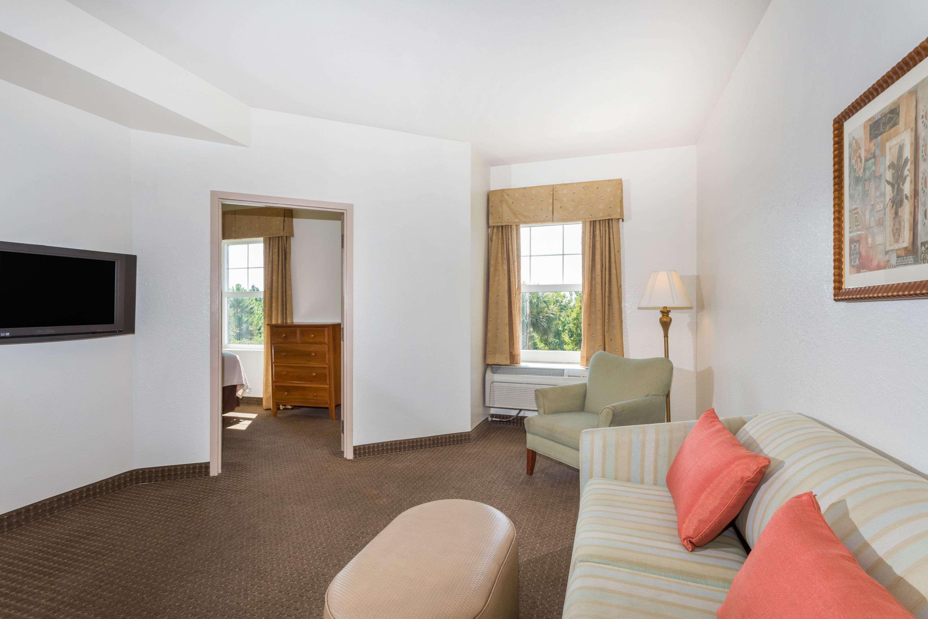 Hawthorn Extended Stay By Wyndham Panama City Beach Upper Grand Lagoon Exterior photo