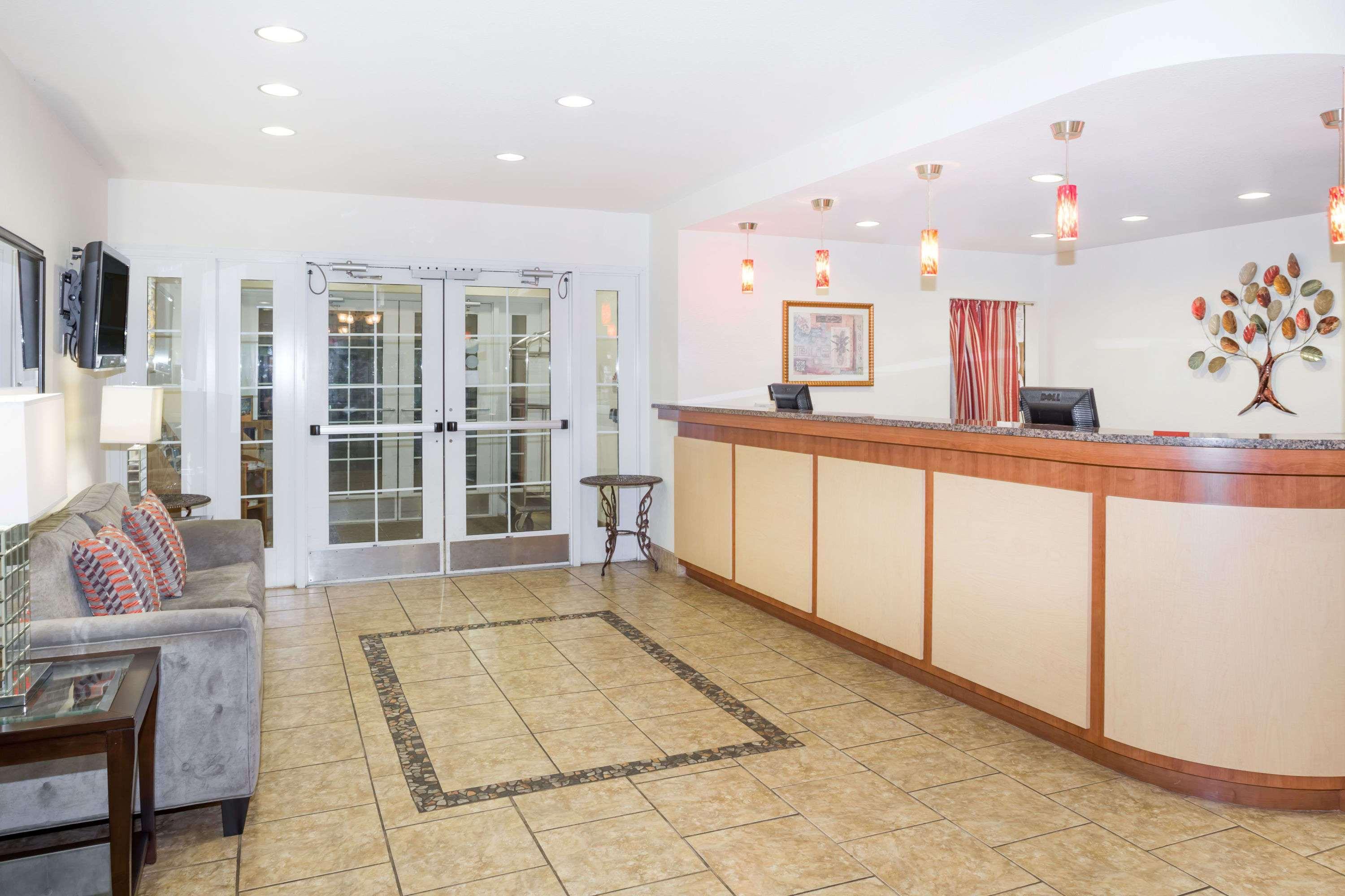 Hawthorn Extended Stay By Wyndham Panama City Beach Upper Grand Lagoon Exterior photo