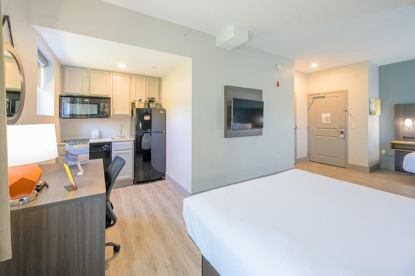 Hawthorn Extended Stay By Wyndham Panama City Beach Upper Grand Lagoon Exterior photo