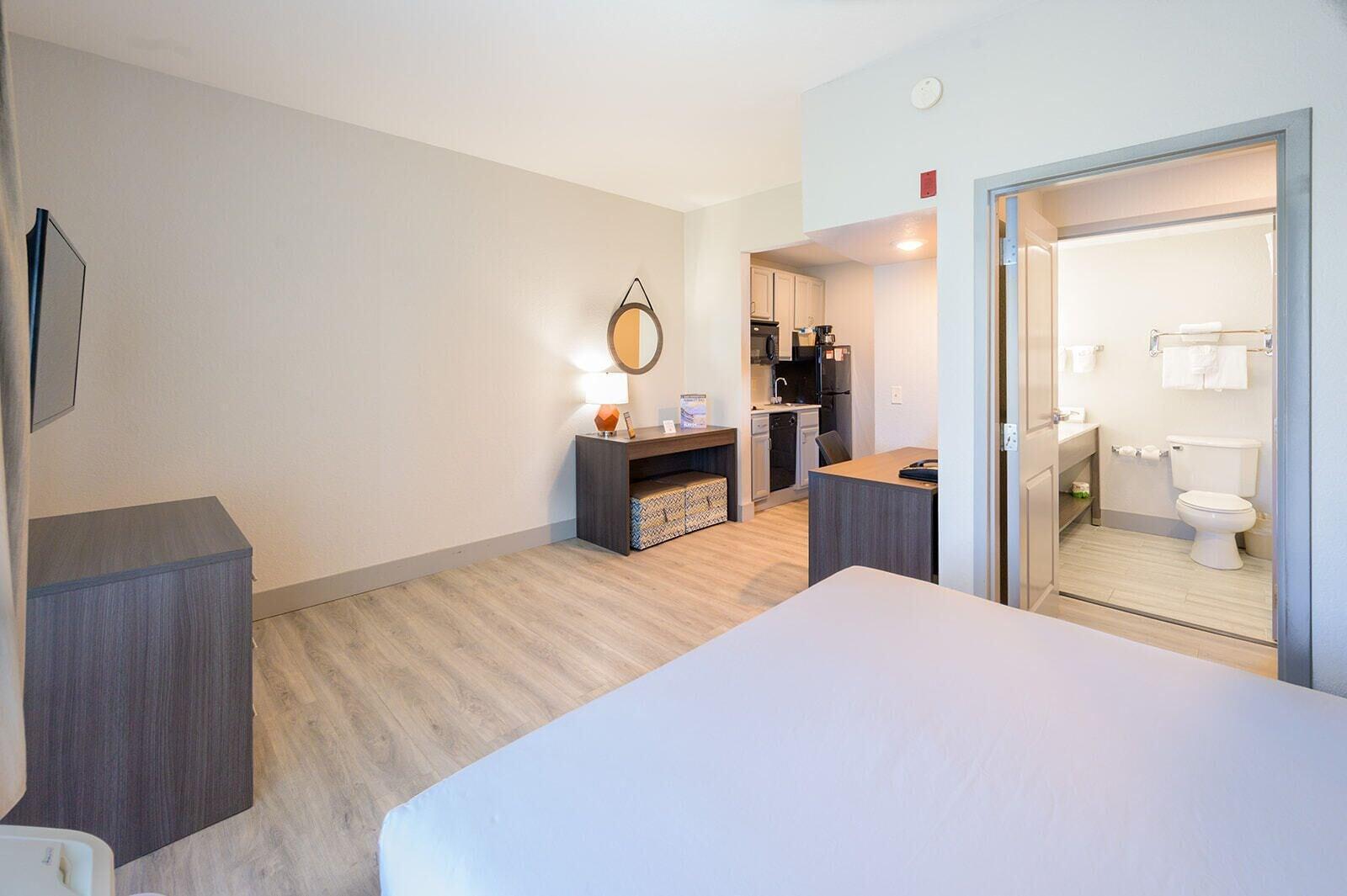 Hawthorn Extended Stay By Wyndham Panama City Beach Upper Grand Lagoon Exterior photo